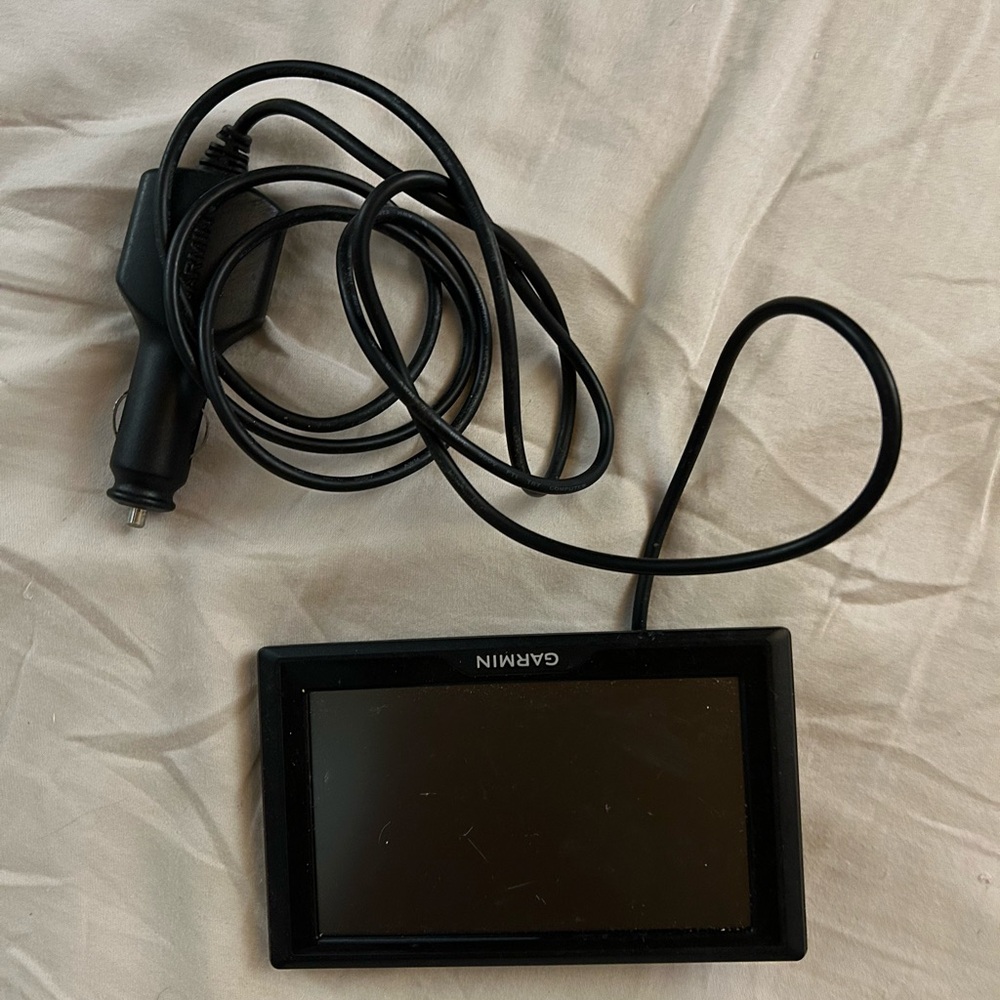 Garmin Black GPS Navigator with Charger